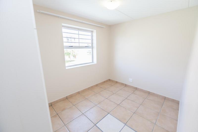 To Let 2 Bedroom Property for Rent in Vredekloof Western Cape